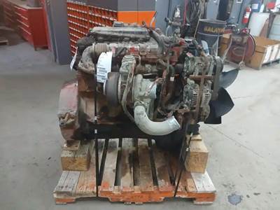 Cummins ISC Engine for a 2009 Freightliner M2 106