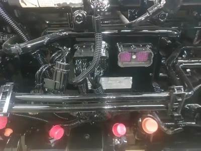 Cummins ISL/8.3 Engine for a 2006 Novabus AUTOBUS LFS40102