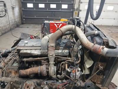 Cummins L10 Engine for a 1992 International 8100