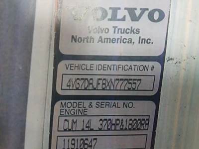 Cummins N-14E CELECT PLUS Engine for a 1999 Volvo VNL64T