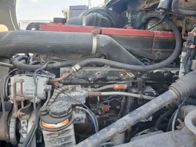 Cummins N-14E CELECT PLUS Engine for a 2000 Volvo VNL64T660