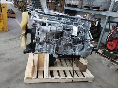 Detroit DD15 Engine for a 2017 Freightliner CASCADIA PX125064S