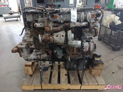 Detroit DD15 Engine for a 2015 Freightliner CASCADIA PX125064S T