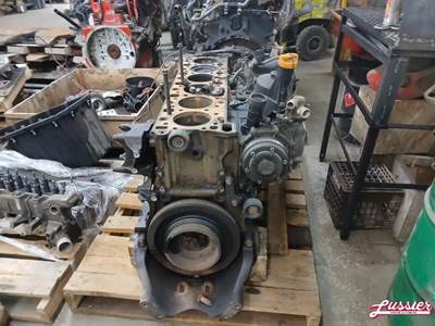 Detroit DD15 Engine for a 2019 Freightliner CASCADIA