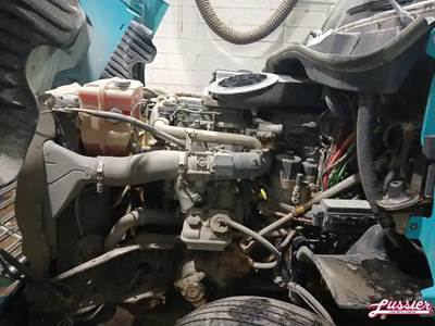 Detroit DD15 Engine for a 2013 Freightliner CASCADIA PX125064S T