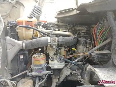 Detroit DD15 Engine for a 2013 Freightliner CASCADIA PX125064S T