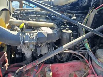 Detroit DD15 Engine for a 2013 Western Star 4900FA