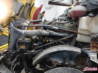 Detroit Engine for a 2004 Freightliner COLUMBIA CL-120