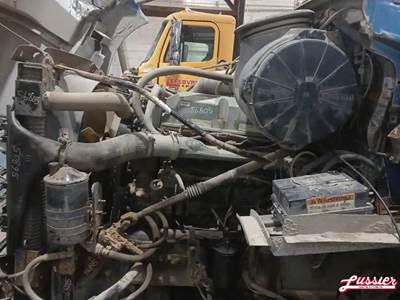 Detroit S-60 DDEC V EGR 14L Engine for a 2005 Sterling A9500