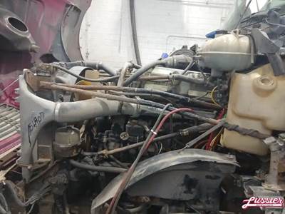 Detroit S-60 DDEC V EGR 14L Engine for a 2005 Freightliner COLUMBIA CL-120