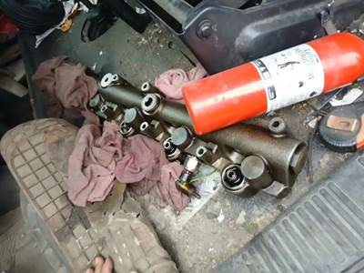 INTER DT-466E Engine for a 2005 International 4300 SBA DURASTAR