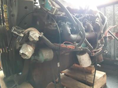 International 6.9L Engine for a 1990 International 4600 LOW PROFILE