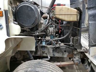 International DT466E Engine for a 2000 International 4700 LOW PROFILE