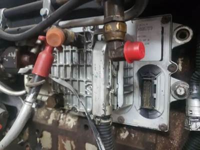 Mercedes-Benz MBE 4000 Engine for a 2006 Freightliner COLUMBIA CL-120