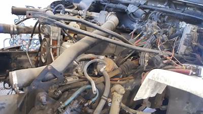 Mercedes-Benz MBE 900 Engine for a 2005 Freightliner BUSINESS CLAS M2-106