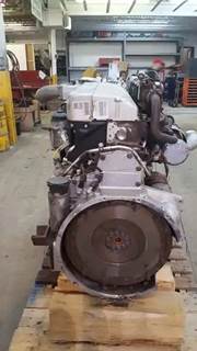 Mercedes-Benz OM-460LA CID781 Engine for a 2005 Freightliner BUSINESS CLAS M2-112