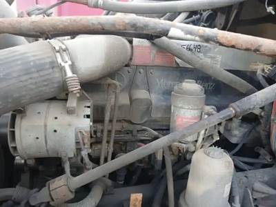 Mercedes-Benz OM-460LA CID781 Engine for a 2005 Freightliner COLUMBIA CL-120