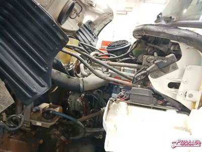 Mercedes-Benz OM-460LA CID781 Engine for a 2007 Freightliner M2 112