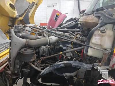 Mercedes-Benz Engine for a 2005 Freightliner COLUMBIA CL-120