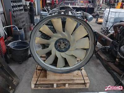 Paccar Engine for a 2014 Peterbilt 579