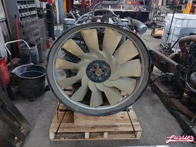 Paccar Engine for a 2014 Peterbilt 579
