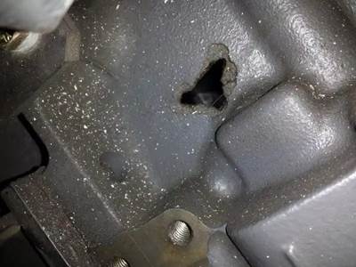 Paccar PX-9/ISL9 Engine for a 2014 Peterbilt 337