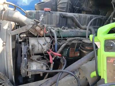 Volvo Engine for a 1999 Volvo VNL64T
