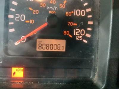 Volvo Engine for a 2000 Volvo VNL64T660