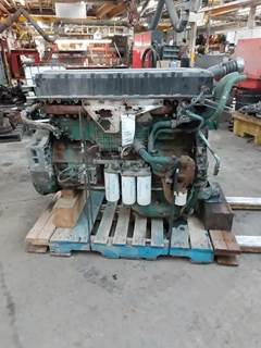 Volvo VED12B Engine for a 2000 Volvo VNL64T610
