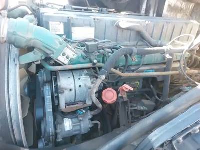 Volvo VED12D Engine for a 2005 Volvo VNL