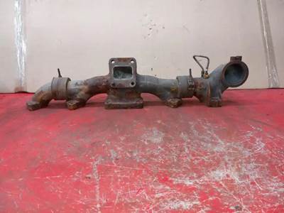 Cummins ISX Exhaust Manifold for a 2005 International 9200I