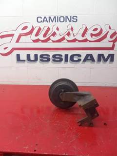 Cummins ISX Fan Clutch for a 2000 Volvo VNL64T420