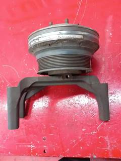 Mercedes-Benz OM-460LA CID781 Fan Clutch for a 2003 Freightliner COLUMBIA CL-120