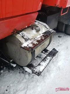 Ford Left Fuel Tank for a 1992 Ford LTS-8000