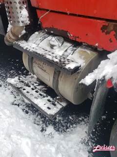 Ford Right Fuel Tank for a 1992 Ford LTS-8000