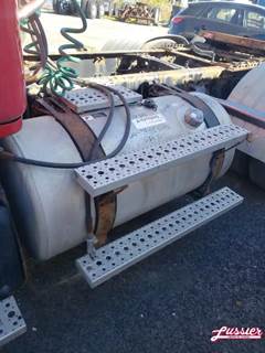 Freightliner Cascadia 125 Left Fuel Tank for a 2013 Freightliner CASCADIA PX125064S T