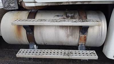 Freightliner Cascadia 125 Right Fuel Tank for a 2010 Freightliner CASCADIA PX125064S