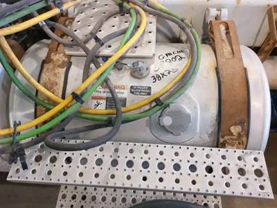 Freightliner Cascadia 125 Left Fuel Tank for a 2018 Freightliner CASCADIA PX125064S