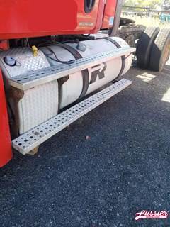 Freightliner Cascadia 125 Left Fuel Tank for a 2011 Freightliner CASCADIA PX125064S T