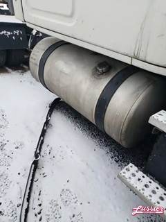 Freightliner Cascadia Right Fuel Tank