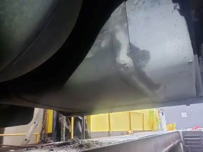 Freightliner FL70 Fuel Tank for a 2002 Freightliner FL-70