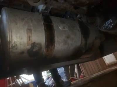 Freightliner FLD120 Right Fuel Tank for a 1997 Freightliner FLD-120