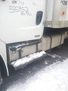 Freightliner Left Fuel Tank for a 2007 Freightliner BUSINESS CLAS M2-106