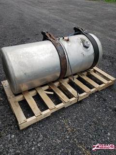 Freightliner Right Fuel Tank for a 2015 Freightliner CASCADIA PX125064S T
