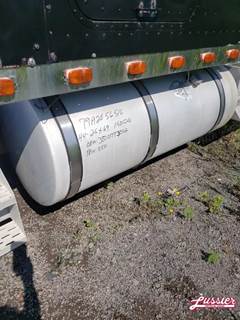 International 9900i Right Fuel Tank