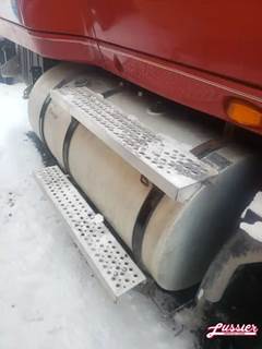 International Right Fuel Tank for a 2014 International PROSTAR+ 122