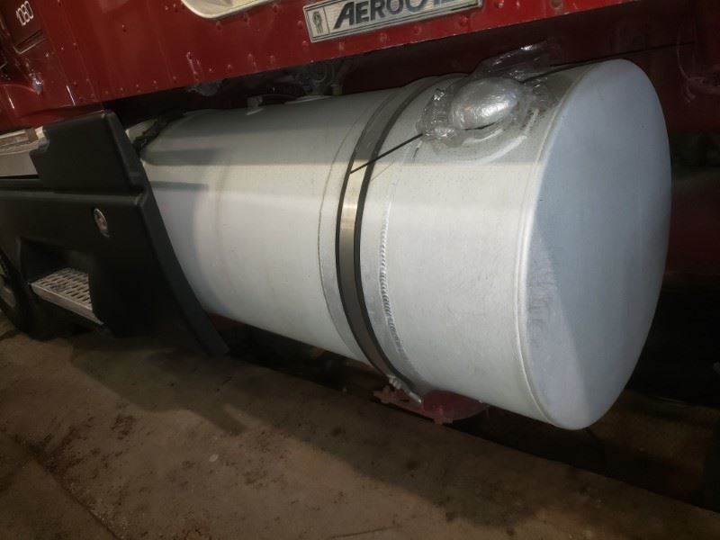 Kenworth Fuel Tank for a 2005 Kenworth T600 For Sale SteJulie, QC