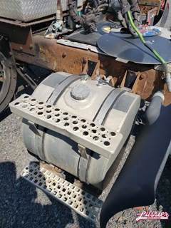 Kenworth T800 Left Fuel Tank for a 2011 Kenworth T-800