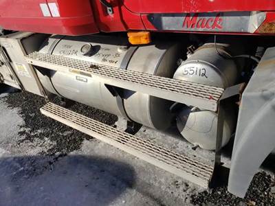 Mack VISION CX 613 Right Fuel Tank