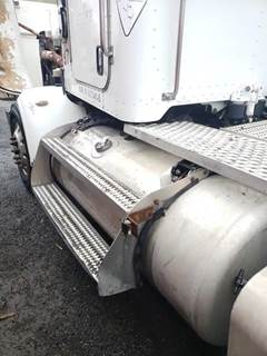 Peterbilt 367 Left Fuel Tank